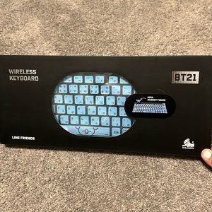 NIB BTS BT21 Line Friends Wireless Keyboard KOYA